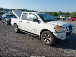 NISSAN NISSAN TITAN SV