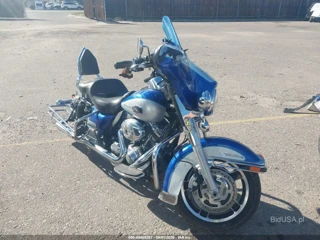 HARLEY-DAVIDSON HARLEY-DAVIDSON FLHTCU