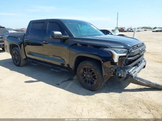 TOYOTA TOYOTA TUNDRA SR5