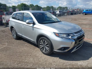 MITSUBISHI MITSUBISHI OUTLANDER SE 2.4 S-AWC