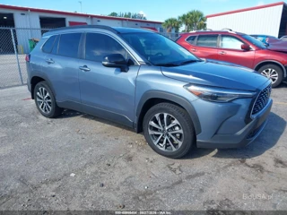 TOYOTA TOYOTA COROLLA CROSS XLE