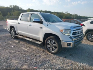 TOYOTA TOYOTA TUNDRA 1794 5.7L V8