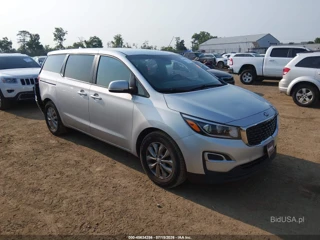 KIA KIA SEDONA LX