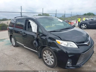 TOYOTA TOYOTA SIENNA XLE PREMIUM 7 PASSENGER