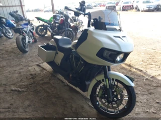 INDIAN MOTORCYCLE CO. INDIAN MOTORCYCLE CO. CHALLENGER DARK HORSE