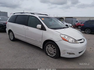 TOYOTA TOYOTA SIENNA XLE