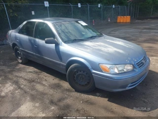 TOYOTA TOYOTA CAMRY LE