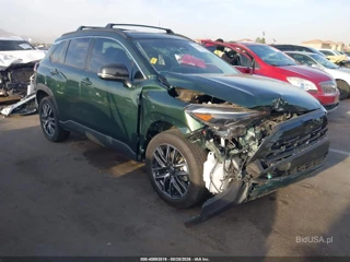 TOYOTA TOYOTA COROLLA CROSS XLE