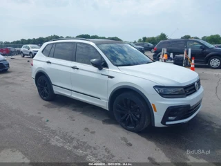 VOLKSWAGEN VOLKSWAGEN TIGUAN 2.0T SEL PREMIUM R-LINE