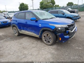 KIA KIA SELTOS LX