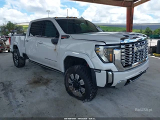 GMC SIERRA 2500HD 4WD  STANDARD BED DENALI