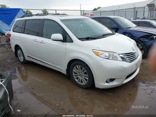 TOYOTA TOYOTA SIENNA XLE 8 PASSENGER