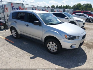 MITSUBISHI MITSUBISHI OUTLANDER ES