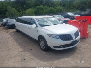 LINCOLN LINCOLN MKT LIMO/HEARSE
