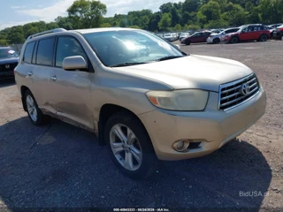 TOYOTA TOYOTA HIGHLANDER LIMITED