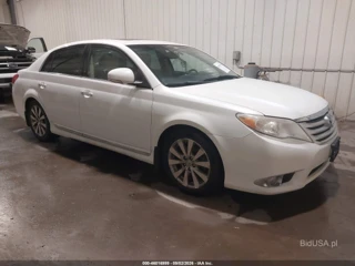 TOYOTA TOYOTA AVALON LIMITED