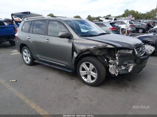 TOYOTA TOYOTA HIGHLANDER LIMITED
