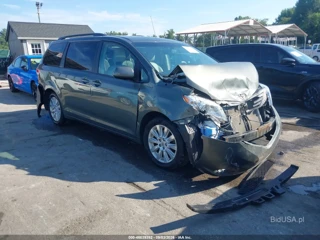 TOYOTA TOYOTA SIENNA XLE 7 PASSENGER