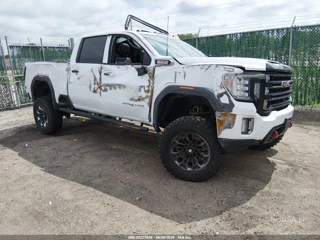 GMC SIERRA 2500HD 4WD  STANDARD BED AT4