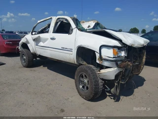 GMC SIERRA 2500HD DENALI
