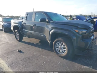 TOYOTA TOYOTA TACOMA SR5
