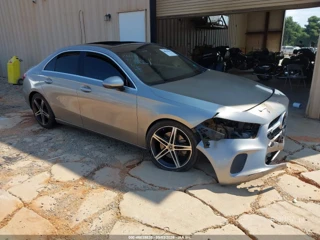 MERCEDES-BENZ MERCEDES-BENZ A 220 4MATIC