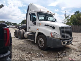 FREIGHTLINER FREIGHTLINER CASCADIA 125