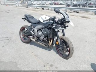 TRIUMPH MOTORCYCLE TRIUMPH MOTORCYCLE DAYTONA 660