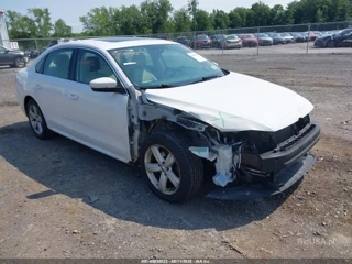 VOLKSWAGEN VOLKSWAGEN PASSAT 2.5L SE