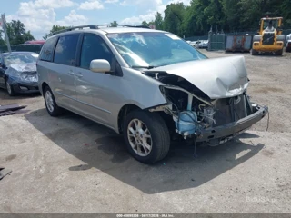 TOYOTA TOYOTA SIENNA XLE