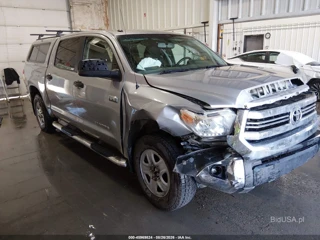 TOYOTA TOYOTA TUNDRA SR5 5.7L V8