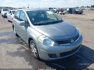 NISSAN NISSAN VERSA 1.8S