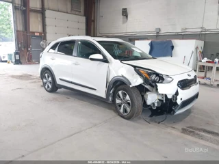 KIA KIA NIRO LX