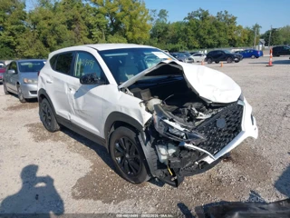 HYUNDAI HYUNDAI TUCSON SE