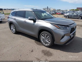 TOYOTA TOYOTA HIGHLANDER PLATINUM