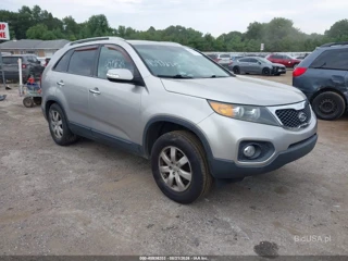 KIA KIA SORENTO LX