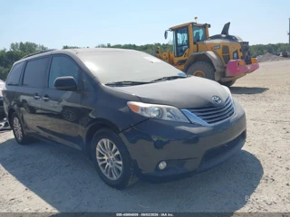 TOYOTA TOYOTA SIENNA XLE 8 PASSENGER