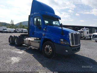 FREIGHTLINER FREIGHTLINER CASCADIA 125