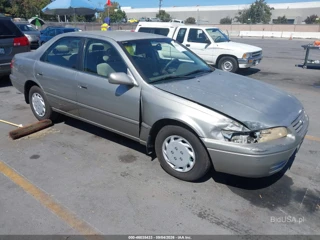 TOYOTA TOYOTA CAMRY LE
