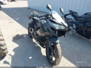 KAWASAKI KAWASAKI EX650 P