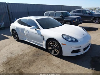 PORSCHE PORSCHE PANAMERA 4