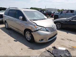 TOYOTA TOYOTA SIENNA XLE 8 PASSENGER