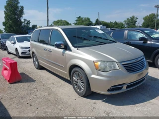 CHRYSLER CHRYSLER TOWN & COUNTRY TOURING-L