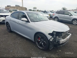 ALFA ROMEO ALFA ROMEO GIULIA TI SPORT AWD