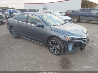 VOLKSWAGEN VOLKSWAGEN PASSAT 2.0T SE