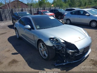 PORSCHE PORSCHE PANAMERA 4