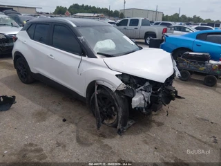 NISSAN NISSAN KICKS SV XTRONIC CVT