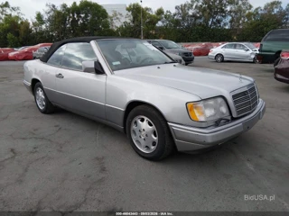 MERCEDES-BENZ MERCEDES-BENZ E 320