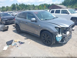 MITSUBISHI MITSUBISHI OUTLANDER SPORT SE