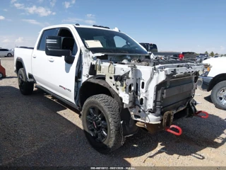 GMC SIERRA 2500HD 4WD  STANDARD BED AT4